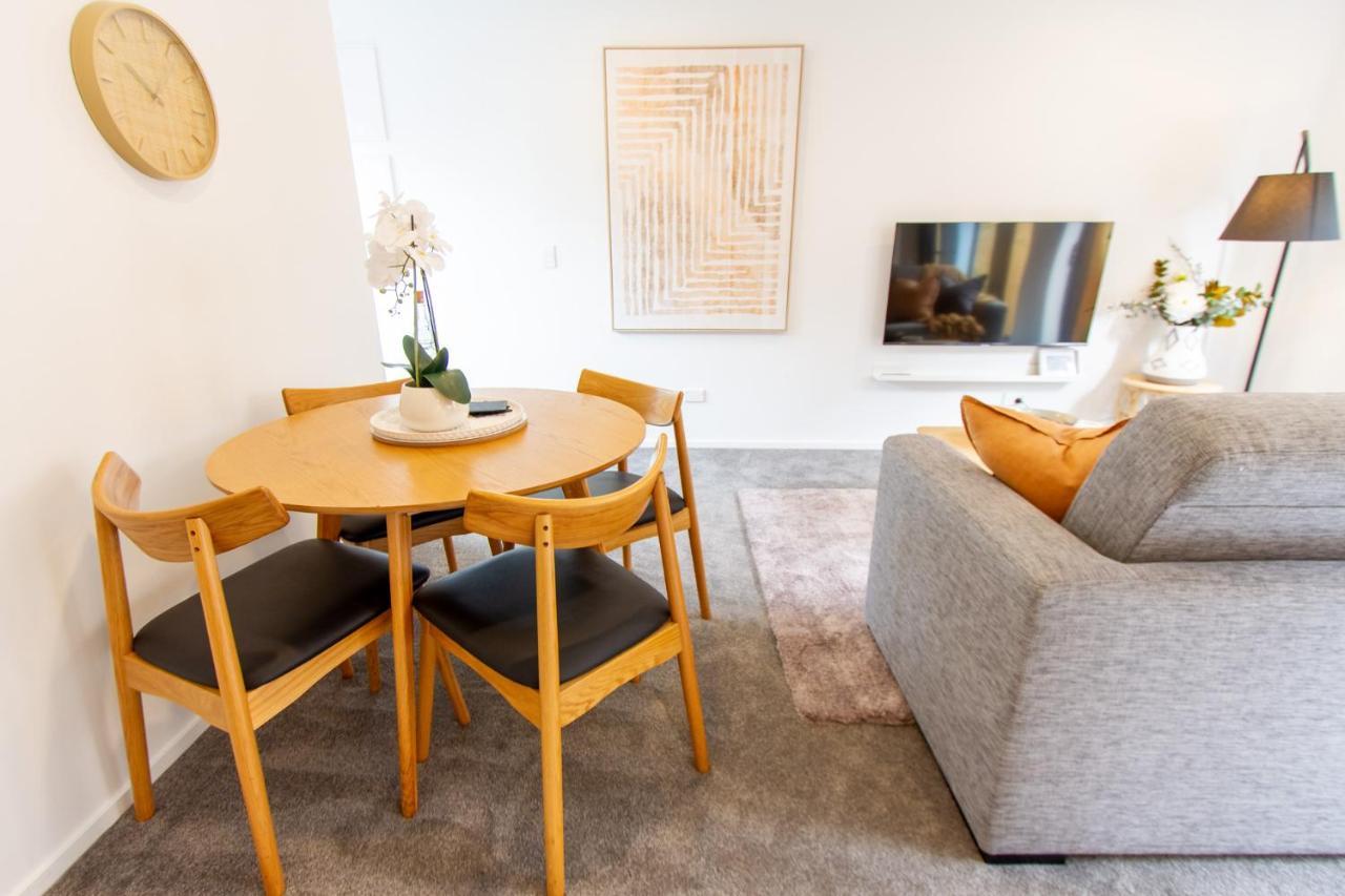 Christchurch Entertainment Hub 2 Bed 2 Bath W Carpark Екстер'єр фото